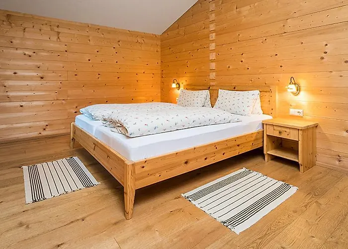 Almliesl Huet-234 アパート